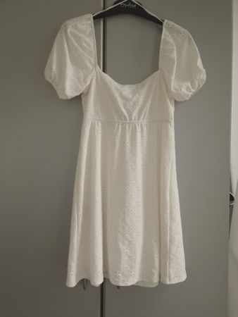 Vestito bianco H&M Taglia S con pizzo nuovo.