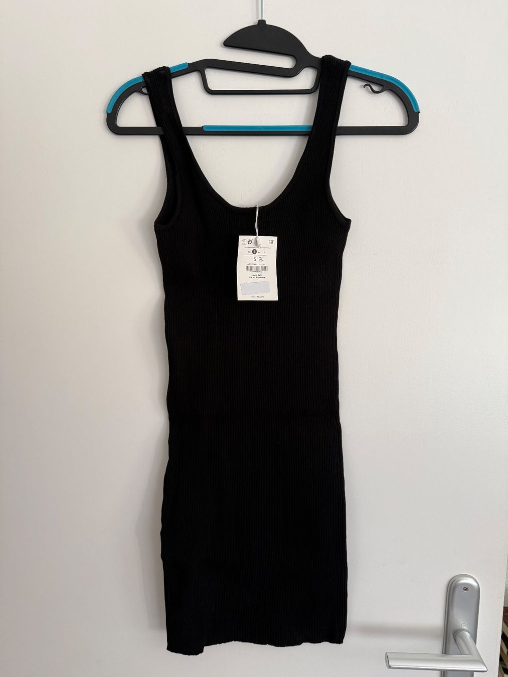 Bershka Vestiti: Vestito nero – Nuovo e nell'imballaggio originale da Losone venduto da AriCol1512 1