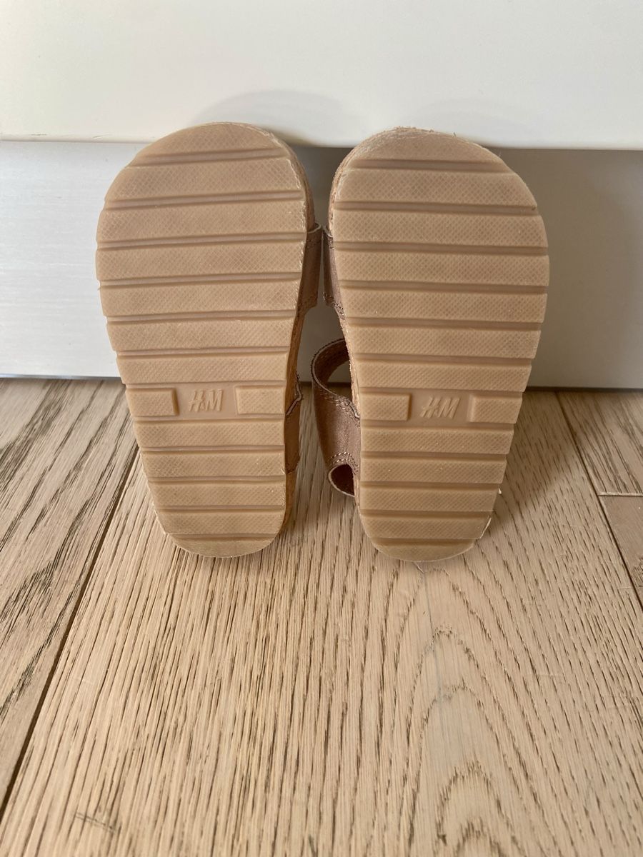H&M Scarpe per ragazzi: Kinder sandalen 20-21 – Usato da Arbedo venduto da gregmccooper 2