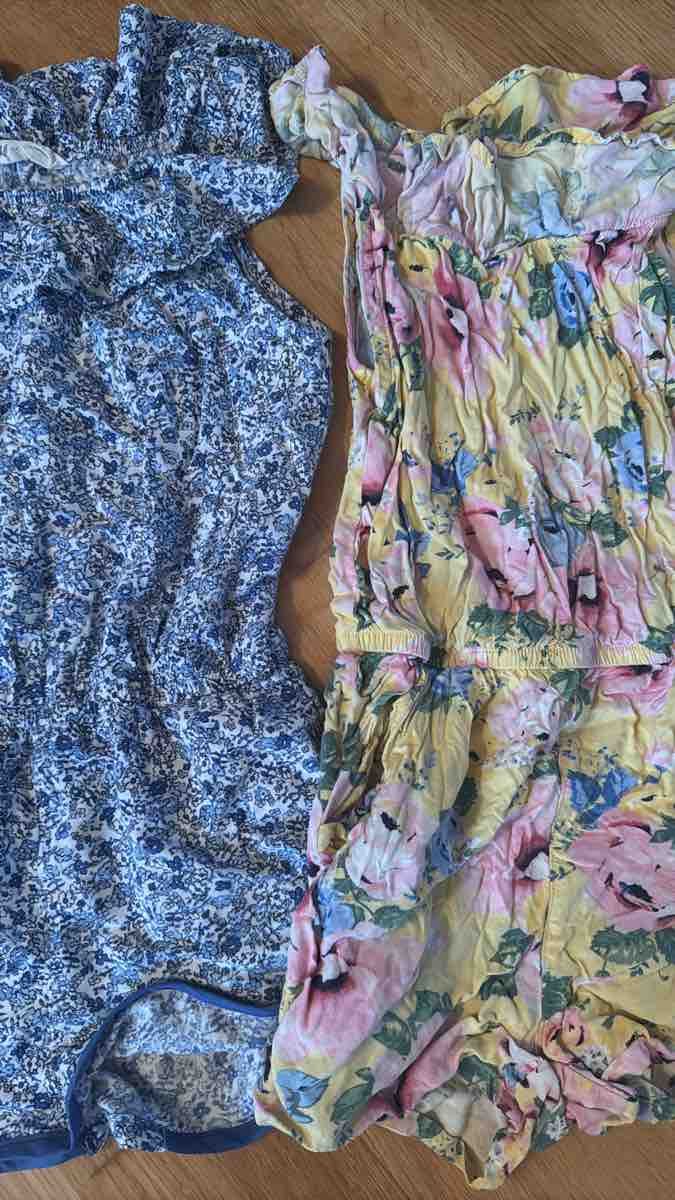 Jumpsuits: 2 Mädchen Onesie 122/128 – Gebraucht aus Wädenswil von dor_ddx7 1