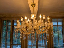 Kronleuchter mit 18 LED Lampen 