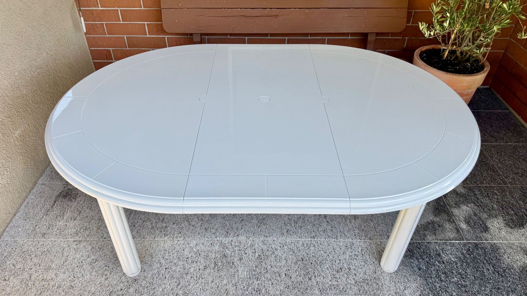 Tavoli: Eleganter Design Gartentisch weiss von TRICONFORT – Usato da Luzern venduto da mouton2000 4