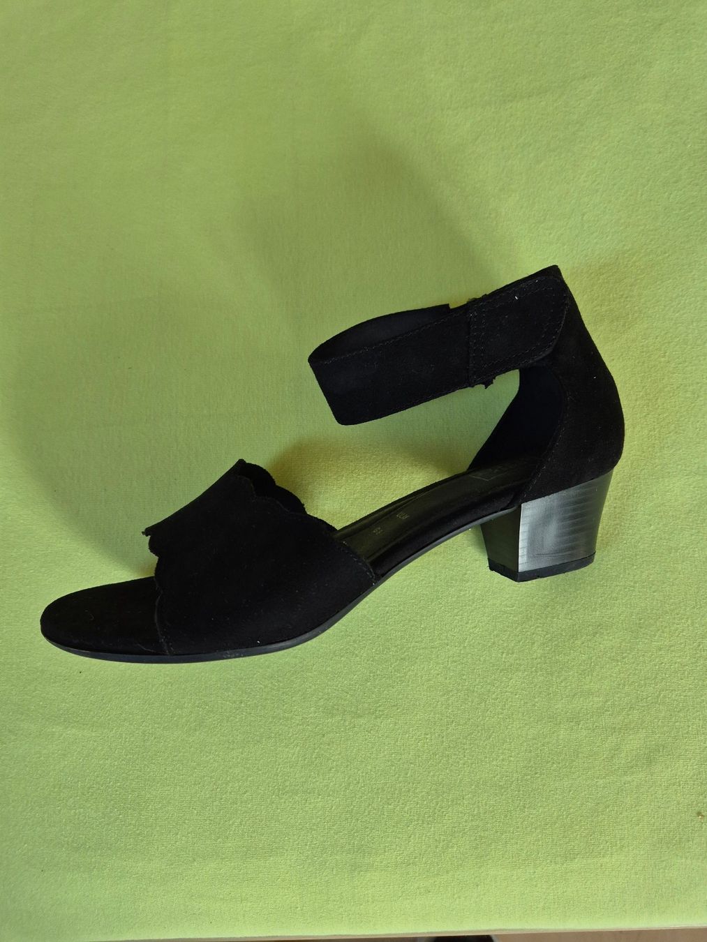 Damenschuhe: Sandaletten, schwarz, Gr. 39,5 – Gebraucht aus Winterberg ZH von Gemini63 5