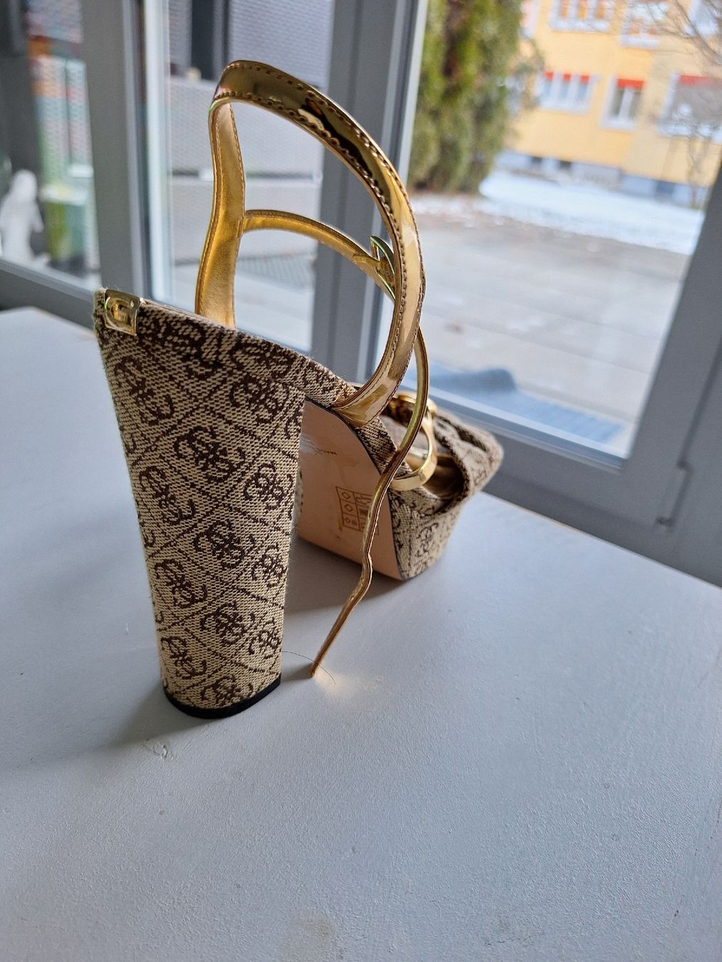 Guess Scarpe da donna: Guess Highheels wie neu – Nuovo (secondo la descrizione) da Neuhausen venduto da eliana2 2