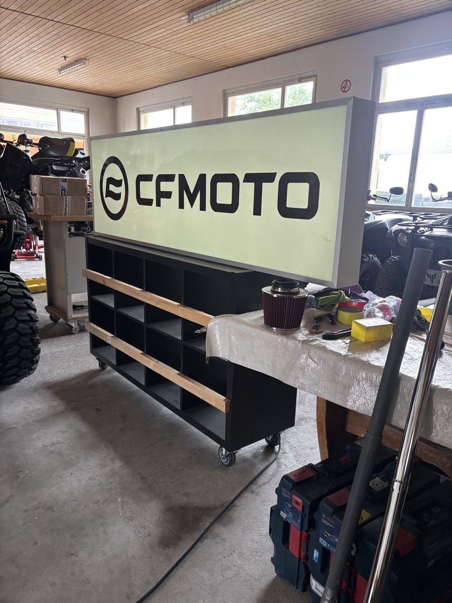 Schilder: CF MOTO WERBETAFEL  – Gebraucht aus Galmiz von QuadUniverse 2