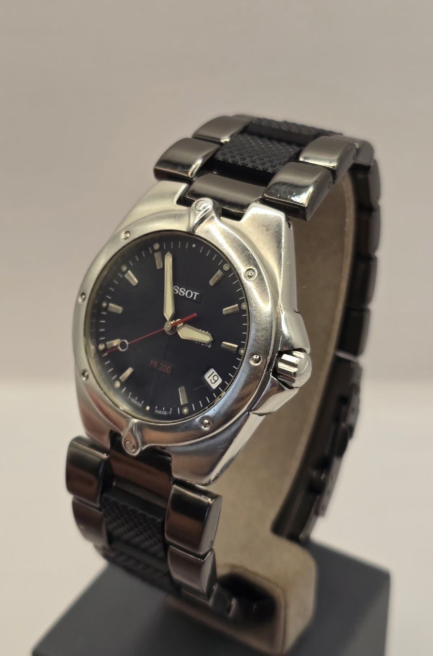 Tissot Orologi: Tissot PR200 Quartz Date 39mm – Usato da Minusio venduto da AGSuhren 3
