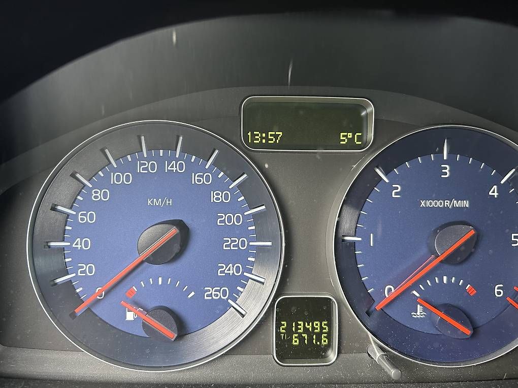 Autos: Volvo V50 R-design 2.0 Diesel  – Gebraucht aus Salez von Babywish 1