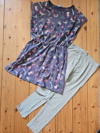 Australisches Sommerkleid cotton-on & leggings h&m 134