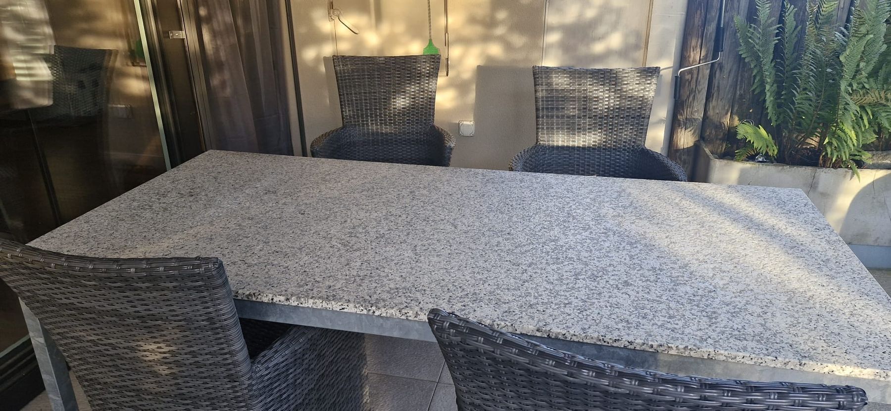 Tavoli: Gartentisch mit Granitplatte – Usato da Burgdorf venduto da 01jschenk 1