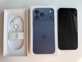 iPhone 17 Pro Max deep blue 256 GB 100% Akku 169 Zyklen