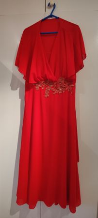 Festliches Kleid in Rot Gösse 40