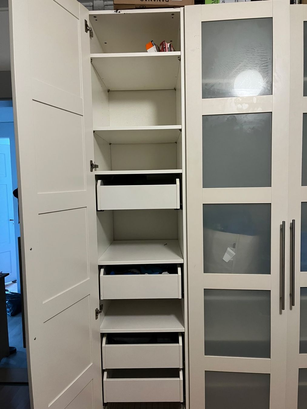 # IKEA PAX Kleiderschrank – 200 × 236 cm – Weiß/Milchglas (D'occasion ...