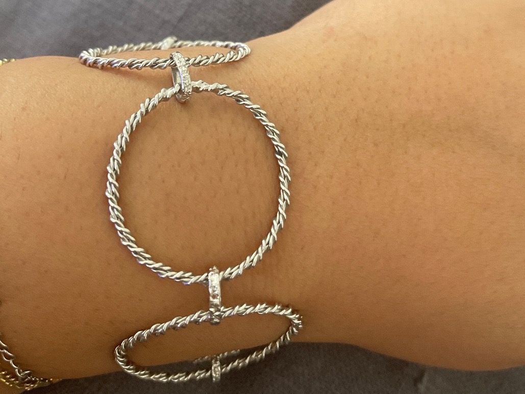 Armbänder & -reifen: Bracelet en argent très original – Gebraucht aus Lausanne von Mode_350 1