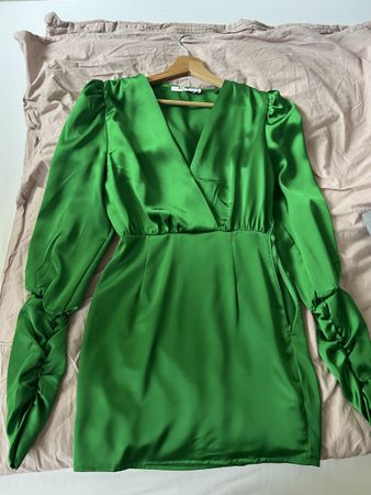 NA-KD Kleid