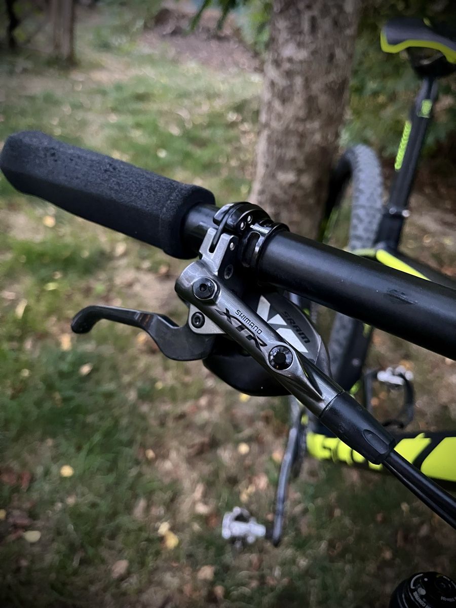 Scott Velos: Scott Scale RC 700 World Cup 27.5" M – Gebraucht aus Froideville von WellTone.ch 4