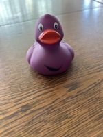 Badeente Tamina Therme lila Kunststoff guter Zustand
