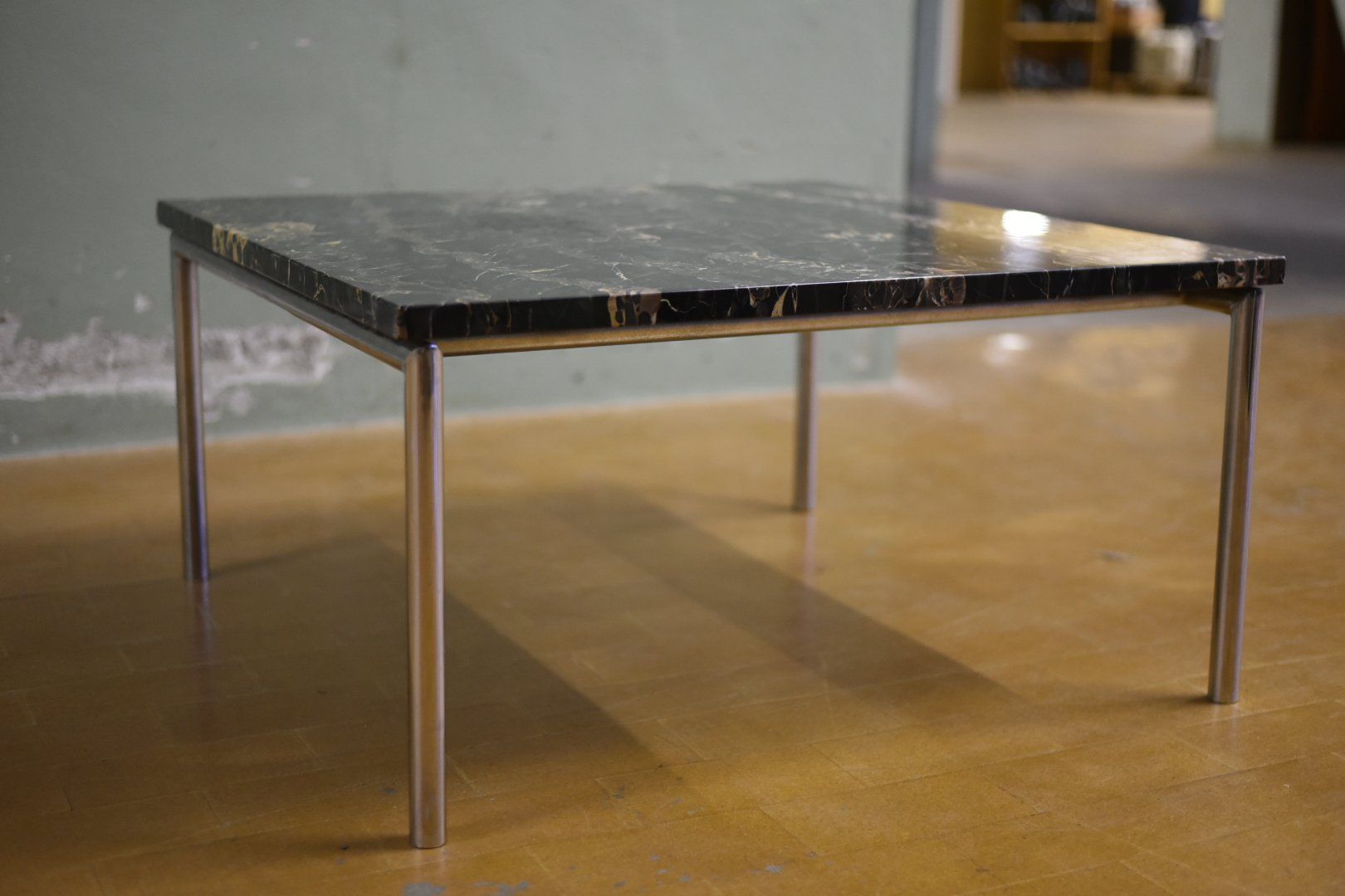 Tavoli: Designer Couchtisch aus Marmor – Usato da Lichtensteig venduto da UsedIN 1