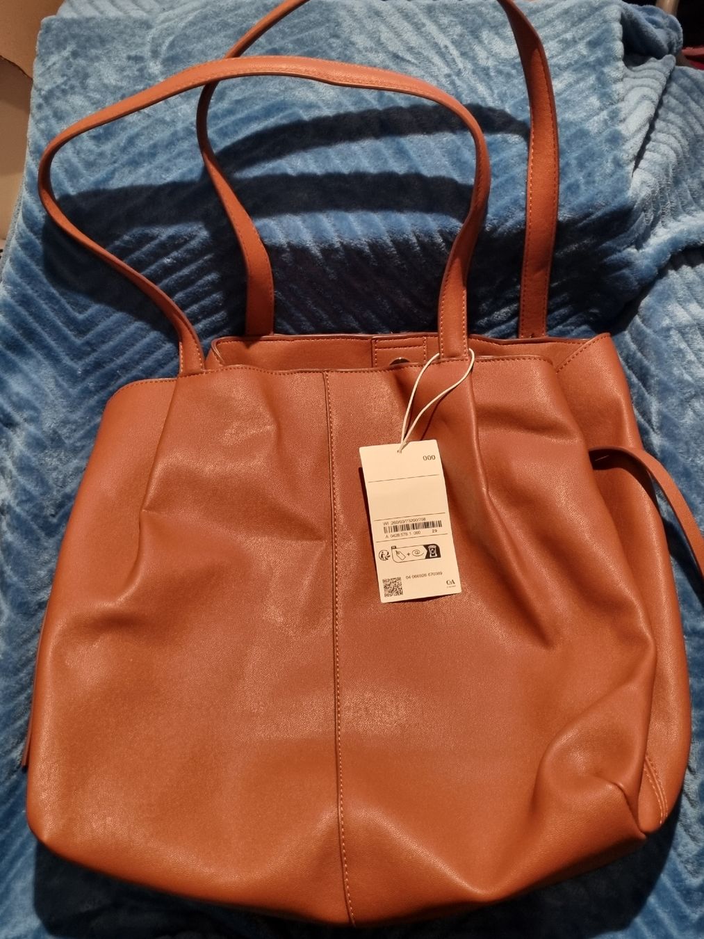 Sacs femmes: Tasche  /  Shopper – Neuf avec emballage d'origine à Aesch BL par mutti04