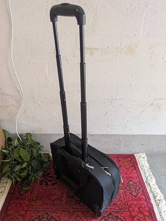 Dunlop laptop business bag on wheels