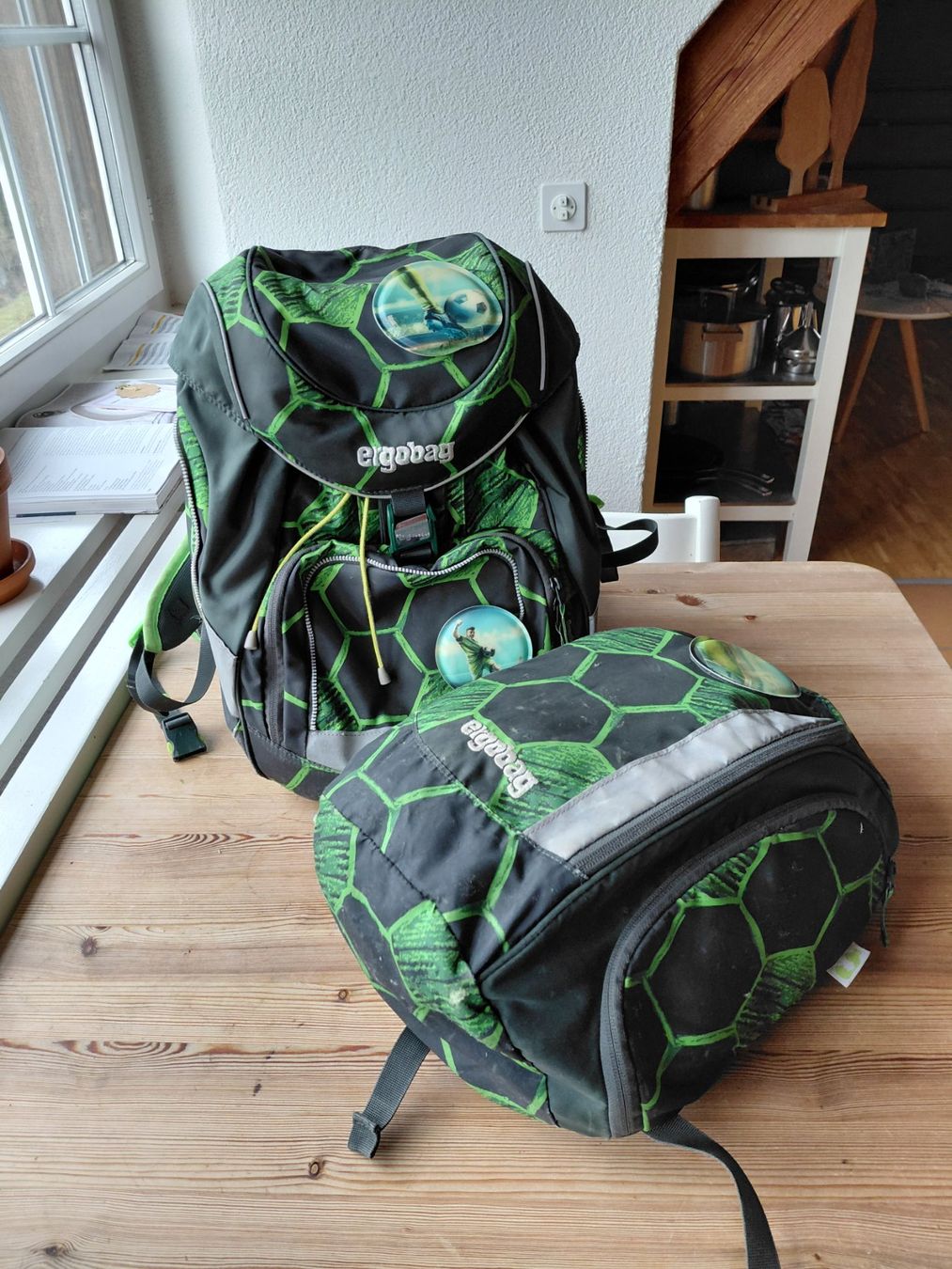 Ergobag Kindertaschen: Schulthek mit Turnbeutel von Ergobag – Gebraucht aus Wädenswil von Fiete1981 1