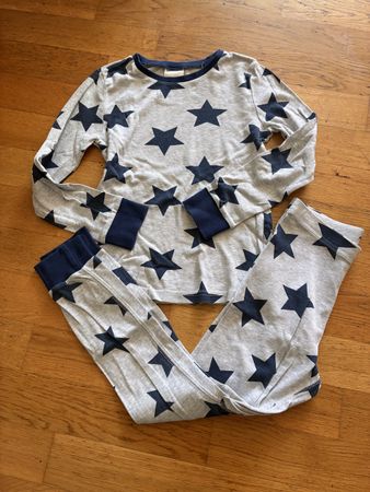 Tolles Pyjama Gr. 122/128, H&M
