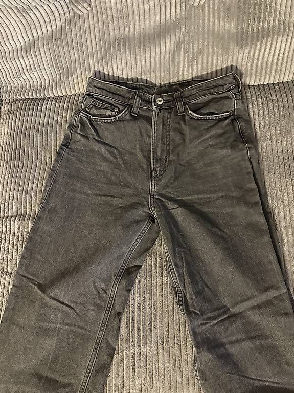 Jeans: Schwarze Jeans – Usato da Lengnau AG venduto da rockzipfel 2