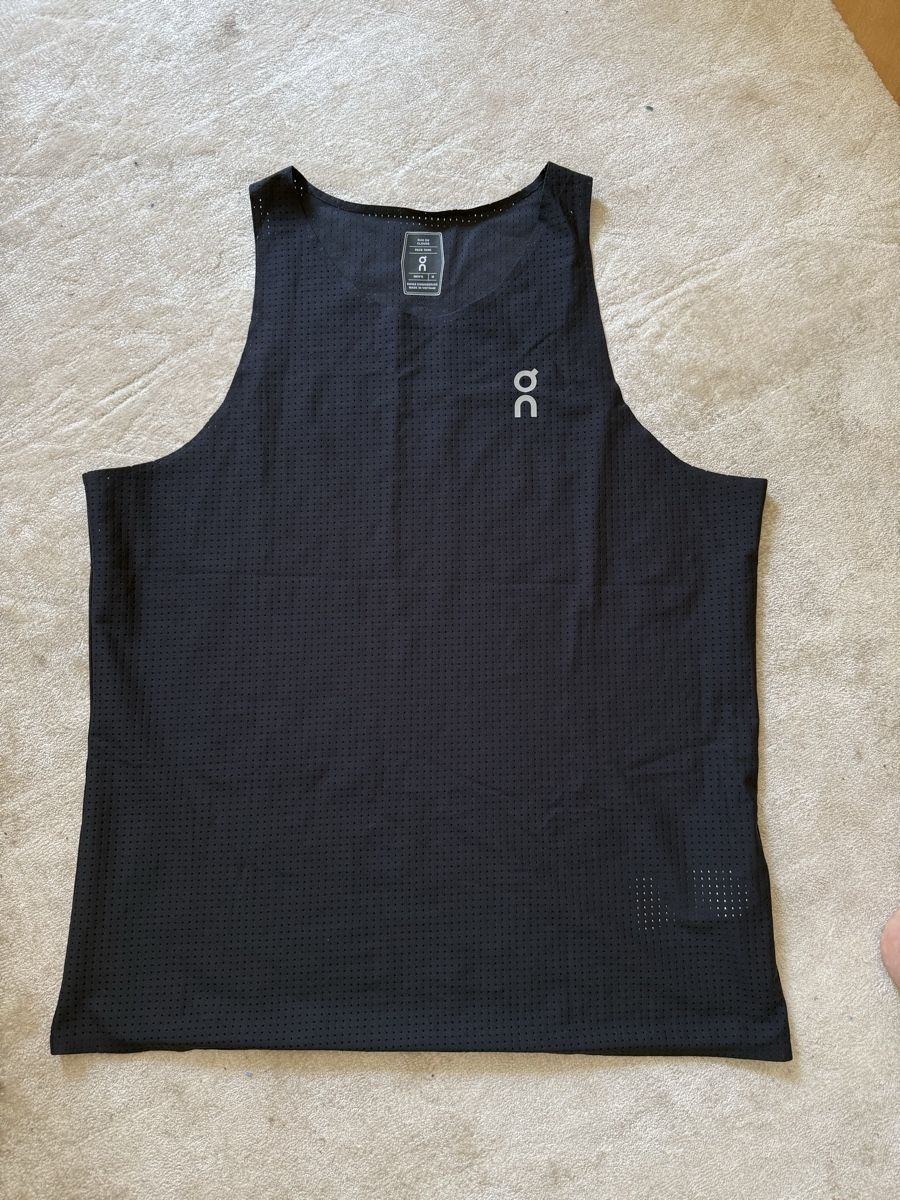 T-Shirts: On Singlet schwarz (M) – Gebraucht aus Bern von Laufsport3000