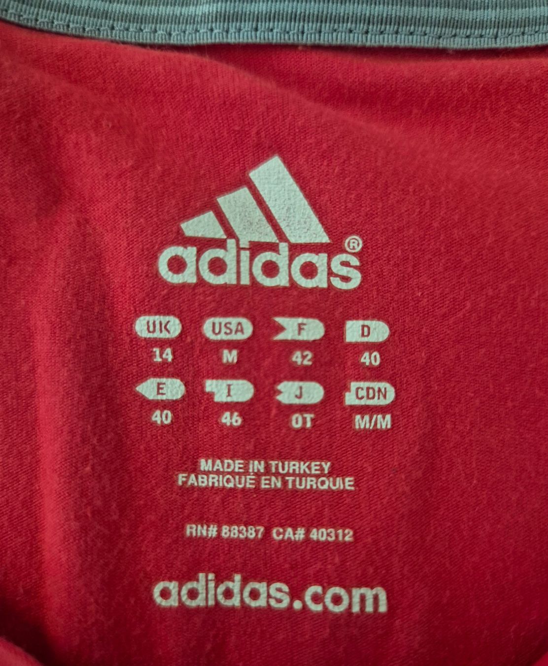 Adidas T-shirt: Adidas Shirt, Gr.40 – Usato da Volketswil venduto da Dokinka 2