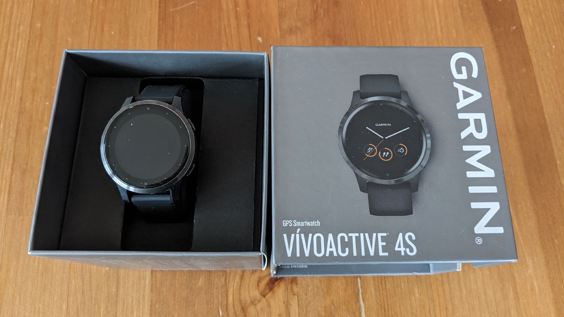 Garmin Smartwatch: Garmin Vivoactive 4s SmartWatch – Usato da Zürich venduto da seb_z6qy