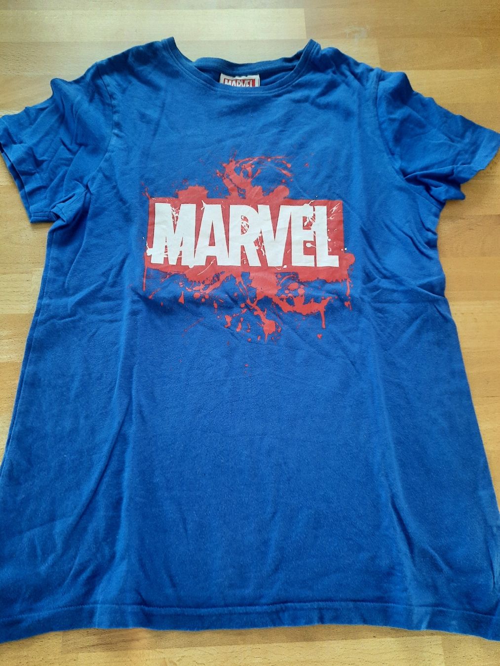 Lotti & Set di vestiti: Marvel T-Shirts & Hoodie Set Gr 158 – Usato da Jonschwil venduto da sonja8472 4