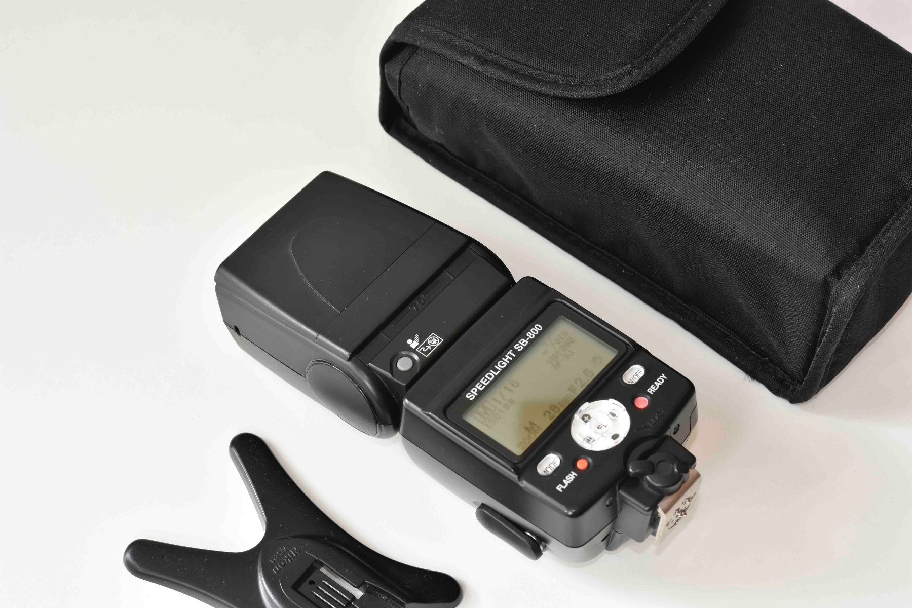 Nikon Blitze: Nikon SB-800 Blitz – Gebraucht aus Schwerzenbach von floridan