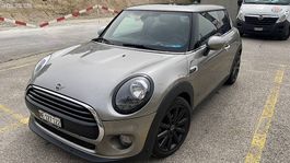 Mini Cooper Blackyard