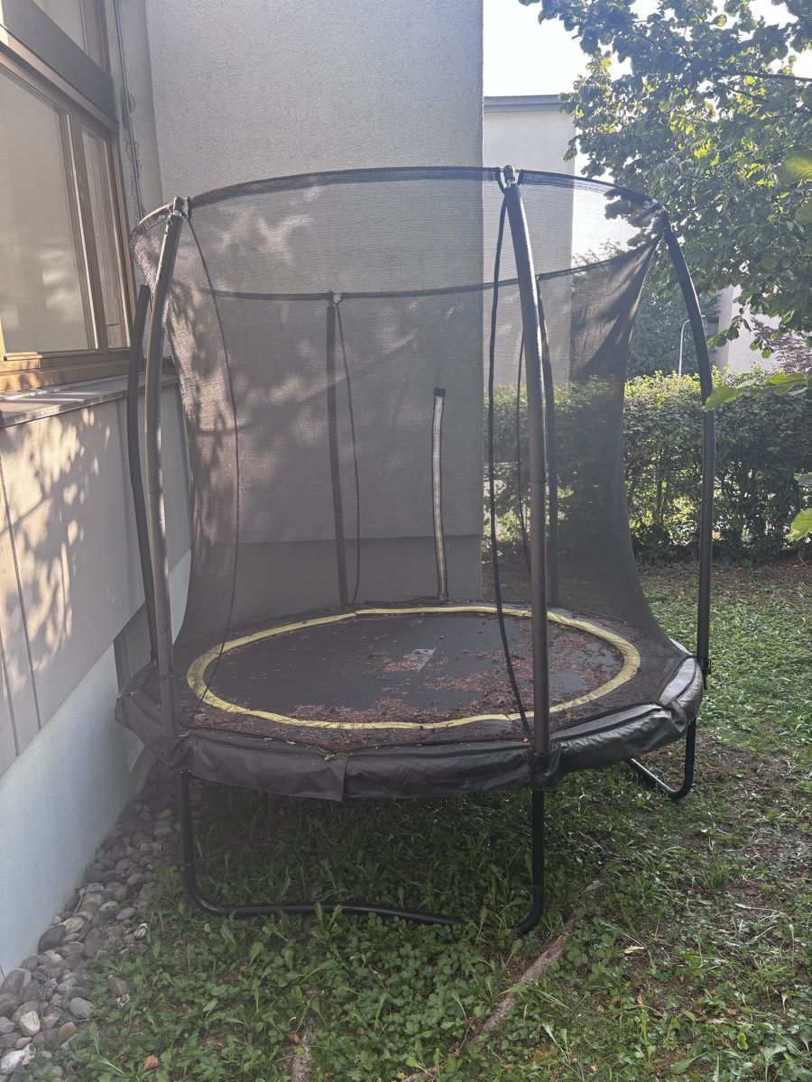 Salta Trampolini: Trampoline – Usato da Zürich venduto da avirap