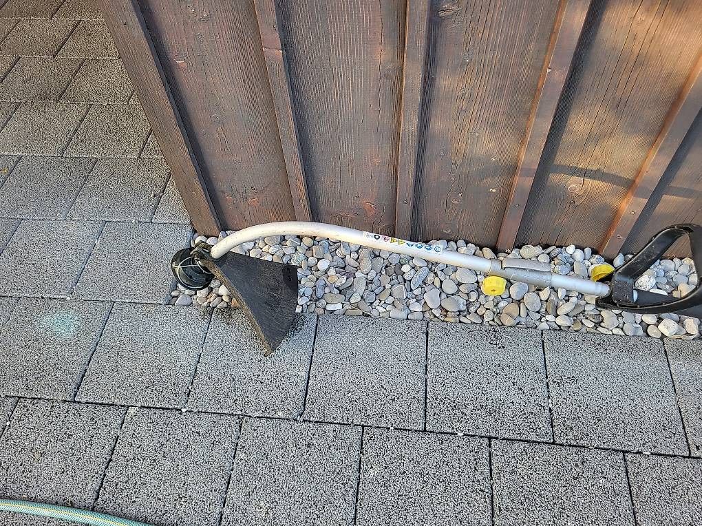 Alle Maschinen: Motor Trimmer – Gebraucht aus Dotzigen von Manuel028