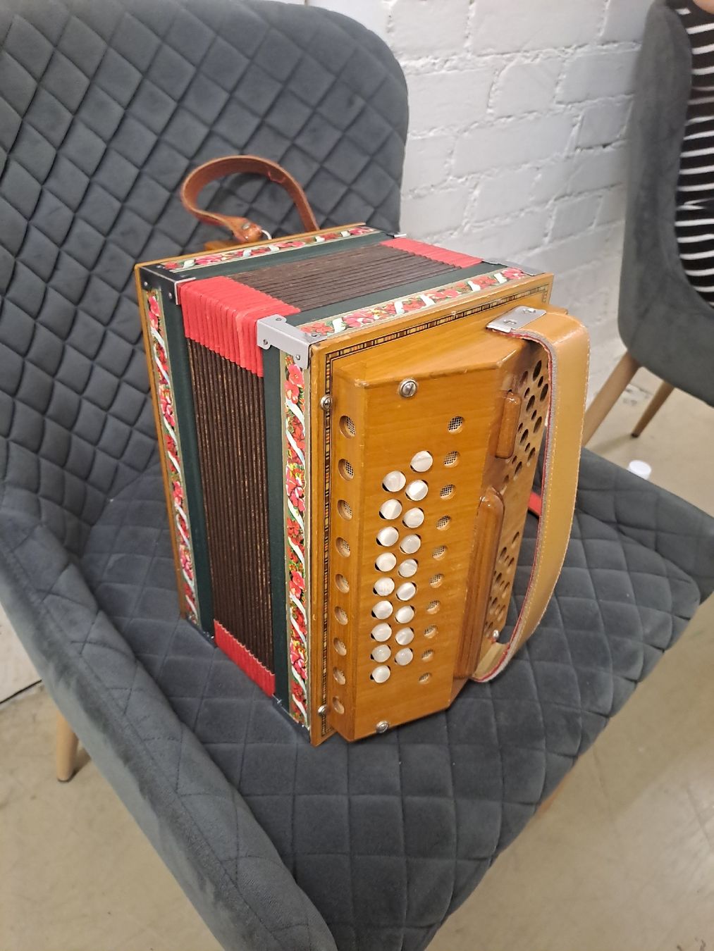 Strumenti musicali: schwyzerorgeli ton B Klein model  – Usato da Villeneuve venduto da BibiVintage 7
