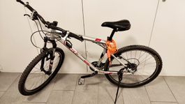 GT Avalanche 1.0 Mountainbike, Schaltung muss repar. werden