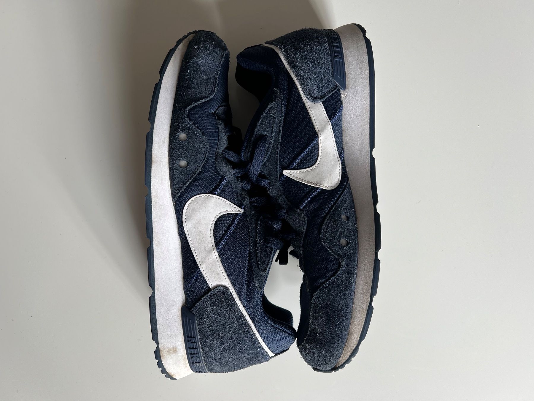 Nike Scarpe da uomo: Nike Venture Runner blue; Gr. 46 – Nuovo (secondo la descrizione) da Zürich venduto da zleoh