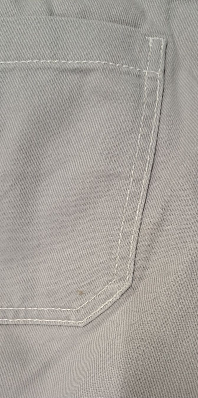 H&M Hosen: 2 Stoffhosen Gr. 36 schwarz und grau – Gebraucht aus Küssnacht am Rigi von AutoVilla 4