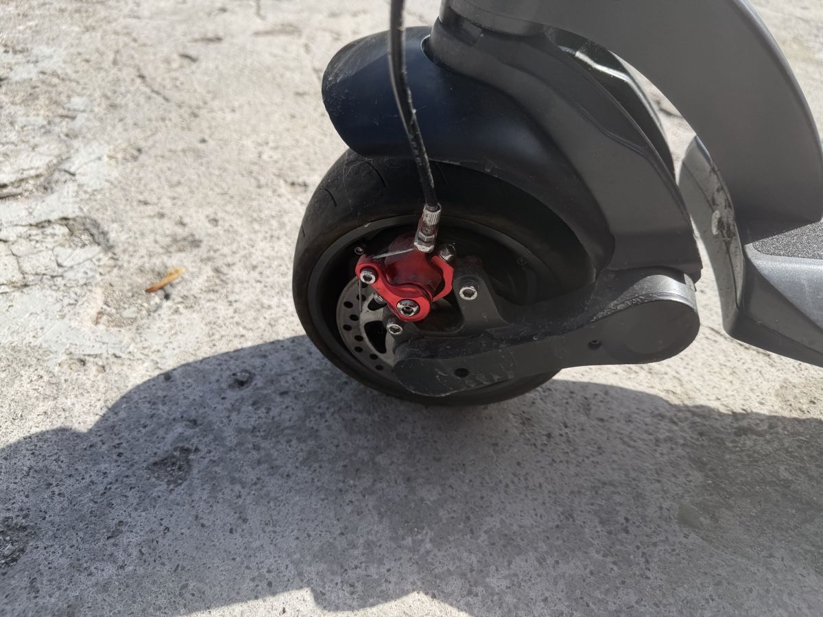 Kickboard: Mercane Wide Wheel Pro E-Scooter – Usato da Weesen venduto da AmdenLodgeOliEschler 3