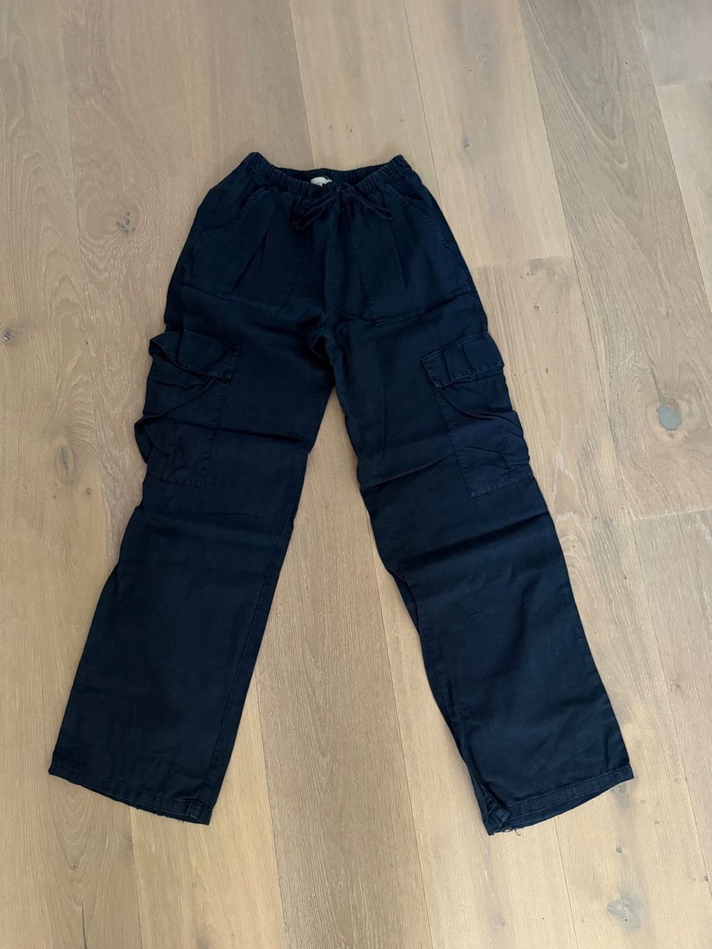 Brandy Melville Pantalons: Leinenhose Brandy Melville – D'occasion à Niederdorf par Grimpe0508
