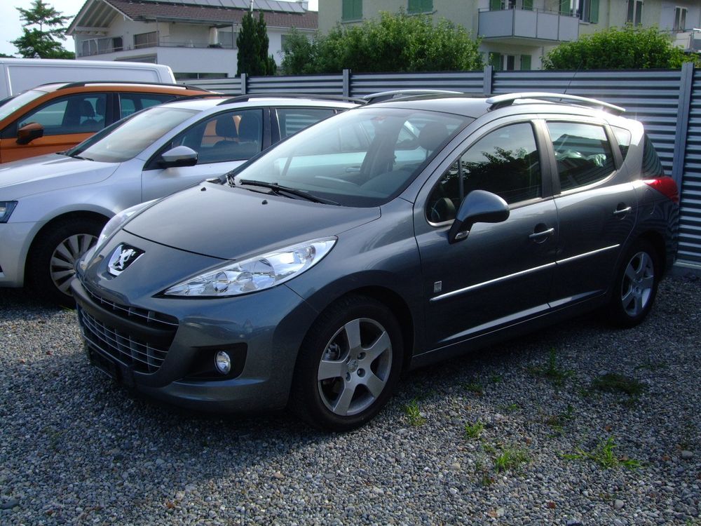 Peugeot Automobili: PEUGEOT 207 SW 1.4i 16 V KOMBI MIT MFK ALLES LESEN ! – Usato da Schachen b. Reute venduto da Dzestar 2