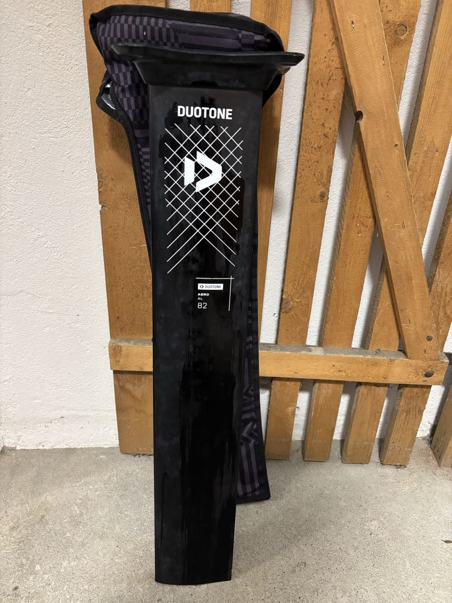 Duotone Surf: Foil complet duotone + planche fanatic Sky Sup – Usato da Versoix venduto da sui147770 2