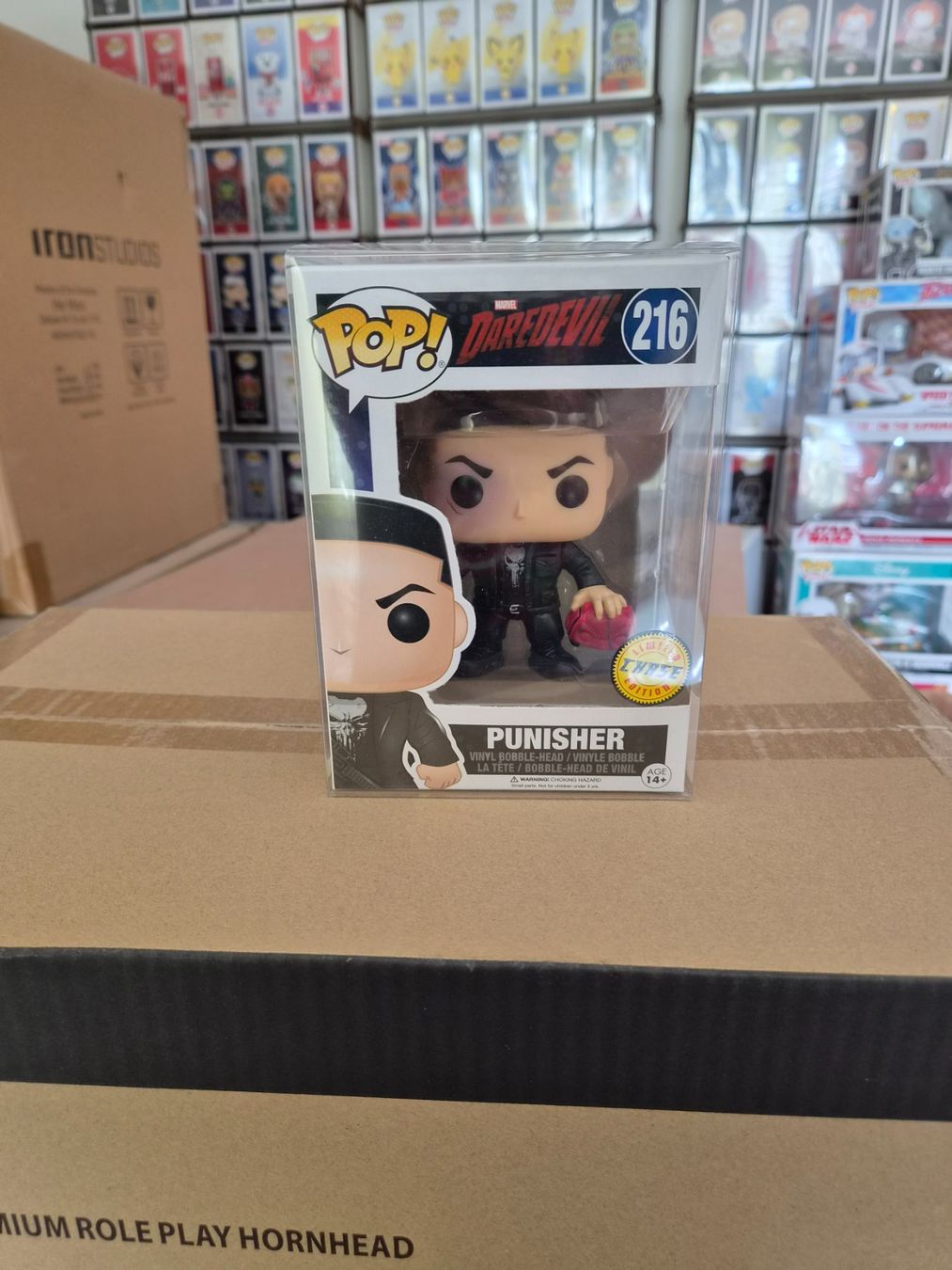 Funko Figurines: Funko Pop Punisher #216 Chase – Marvel Daredevil – Neuf avec emballage d'origine à Sisseln AG par schenk-figuren