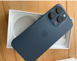 iPhone 15 Pro (256GB) Akku 100%