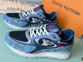 LOUIS VUITTON Runaway Monogram Denim Leder Sneakers 44.5 NEU