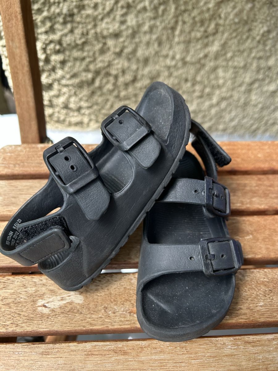 Next Scarpe per ragazzi: Sandales de plage noires / taille 23 – Usato da Meyrin venduto da Bronx86 3