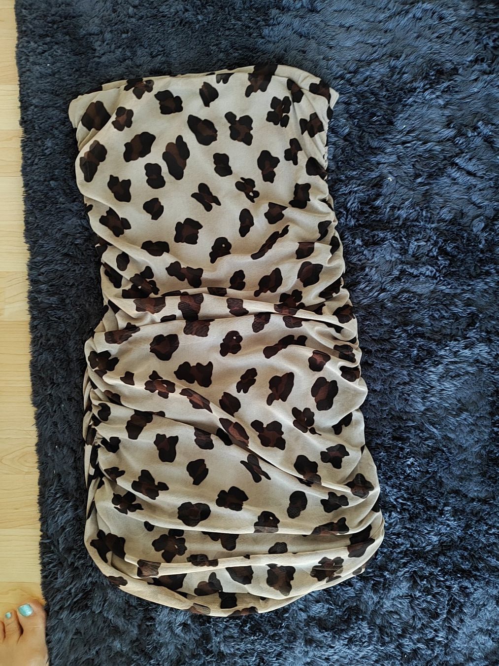 Kleider: Bandeaukleid Leoprint superstrech Gr. 36/S – Gebraucht aus Seon von Mandes1 1
