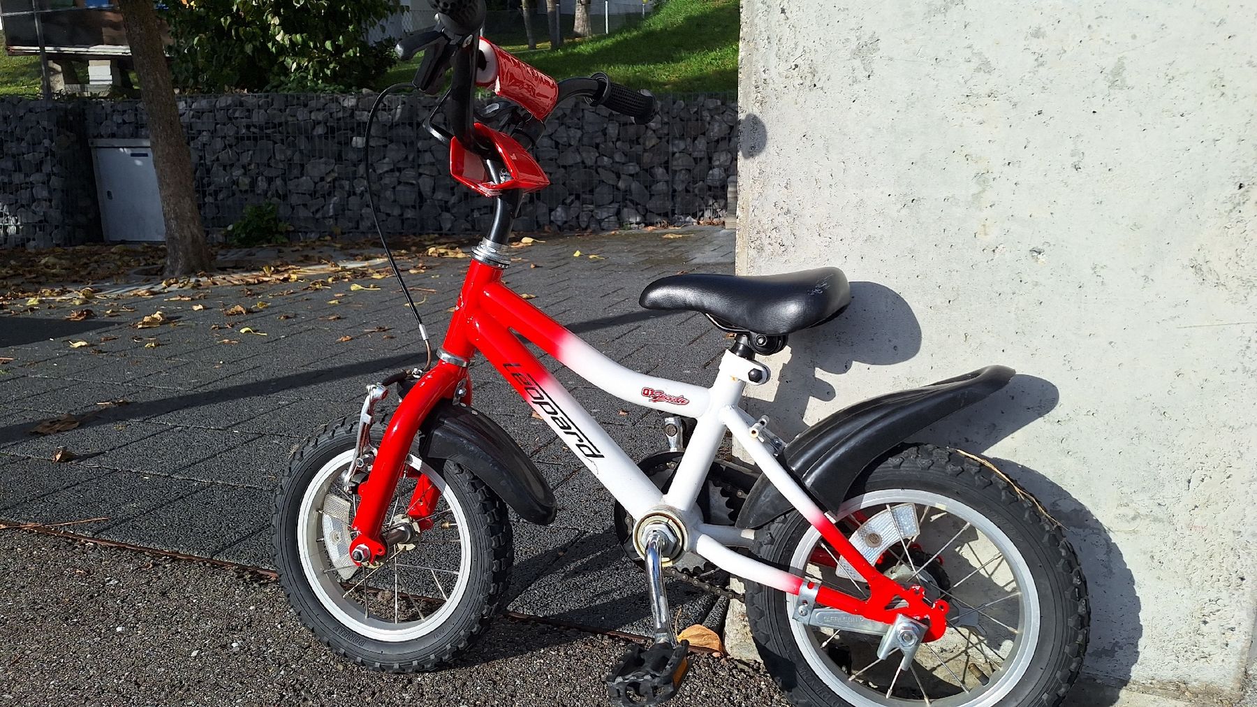 Leopard Biciclette: Leopard Apollo Kinderfahrrad, 12 Zoll – Usato da Goldiwil (Thun) venduto da qia_dsq8 3
