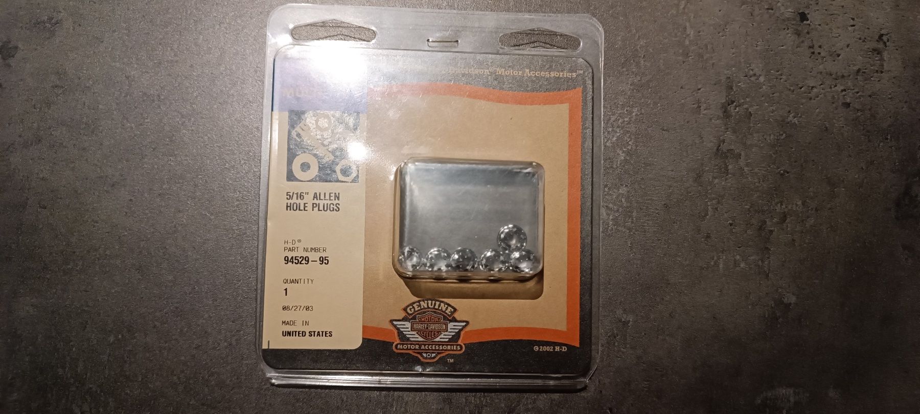 Harley-Davidson Tutti i ricambio per moto: 6 capuchons vis Harley Davidson 5/16 – Usato da Borex venduto da Vince24