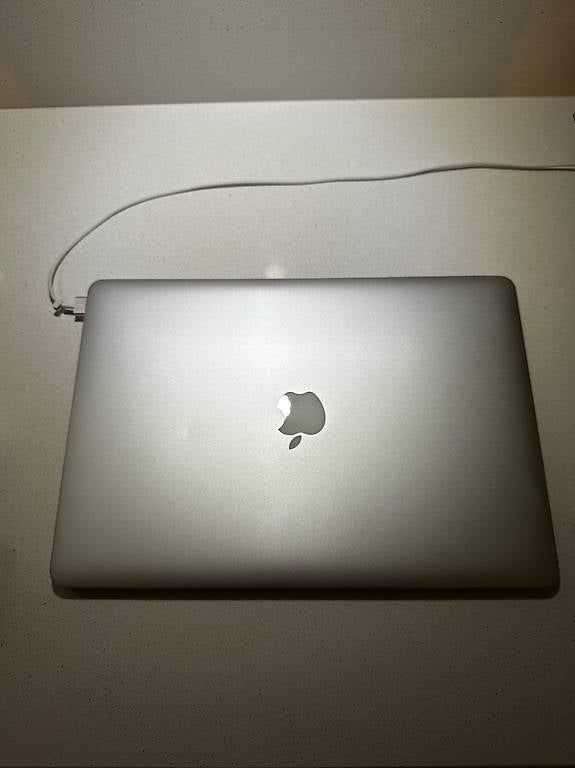 Apple Notebooks: Vendo MacBook Pro 2015 – Gebraucht aus Gordola von mat_zj8m 1